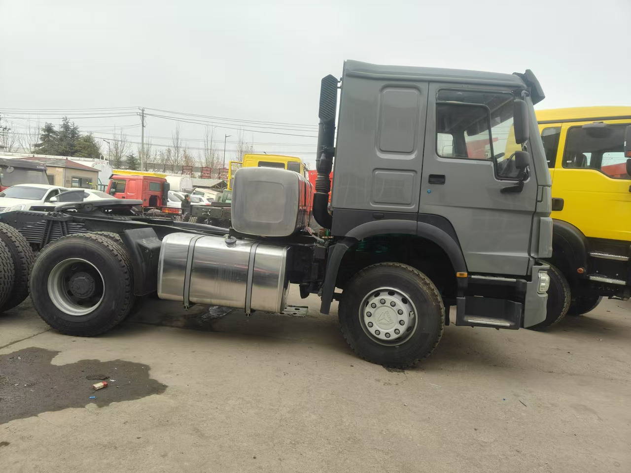 Sinotruk HOWO 371 6*4 Tractor - Sattelzugmaschine: das Bild 3 Sinotruk HOWO 371 6*4 Tractor - Sattelzugmaschine: das Bild 3