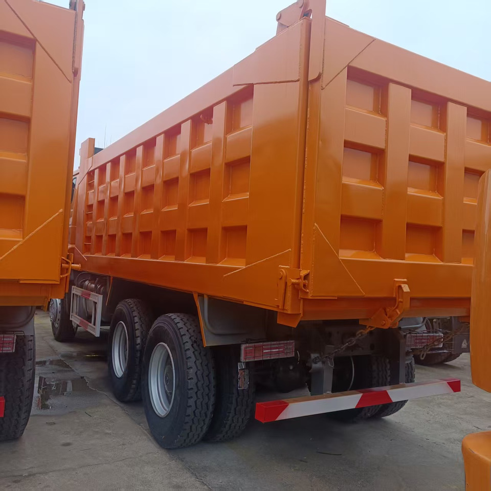 Sinotruk HOHAN 6*4 Dump truck - Kipper: das Bild 3 Sinotruk HOHAN 6*4 Dump truck - Kipper: das Bild 3