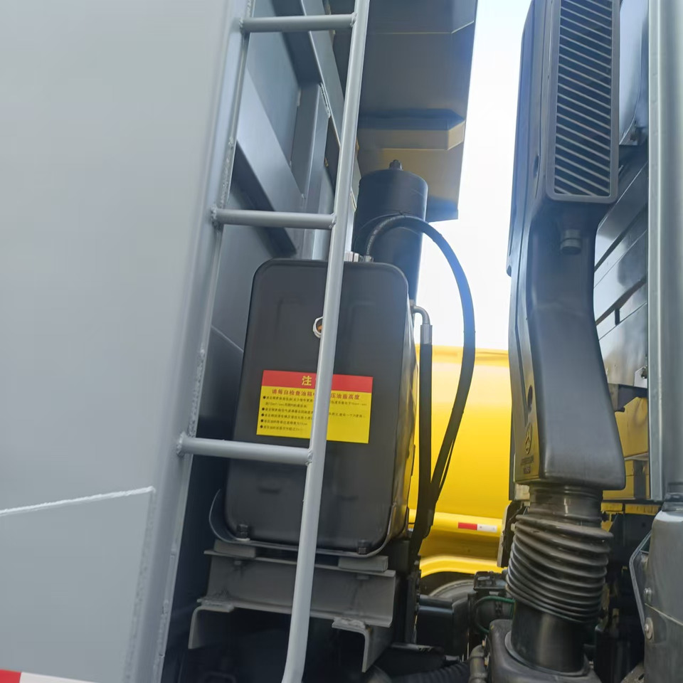 Sinotruk HOHAN 6*4 Dump truck - Kipper: das Bild 4 Sinotruk HOHAN 6*4 Dump truck - Kipper: das Bild 4