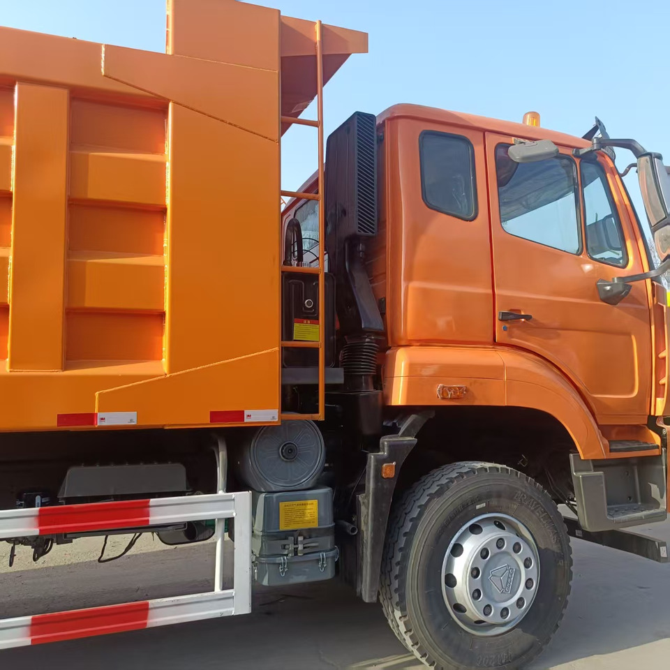 Sinotruk HOHAN 6*4 Dump truck - Kipper: das Bild 5 Sinotruk HOHAN 6*4 Dump truck - Kipper: das Bild 5