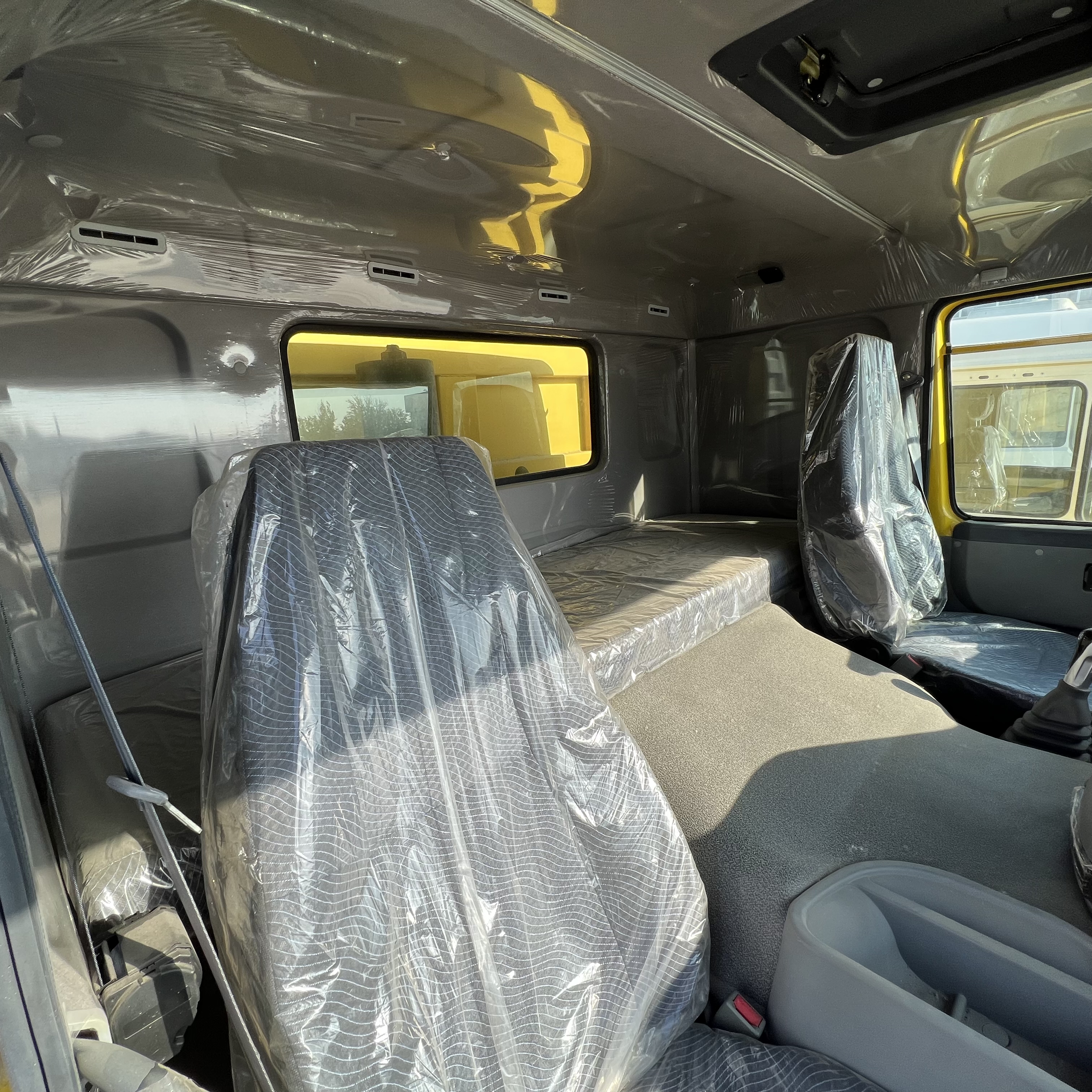 Sinotruk HOWO 371 6*4 Dump truck - Kipper: das Bild 5 Sinotruk HOWO 371 6*4 Dump truck - Kipper: das Bild 5