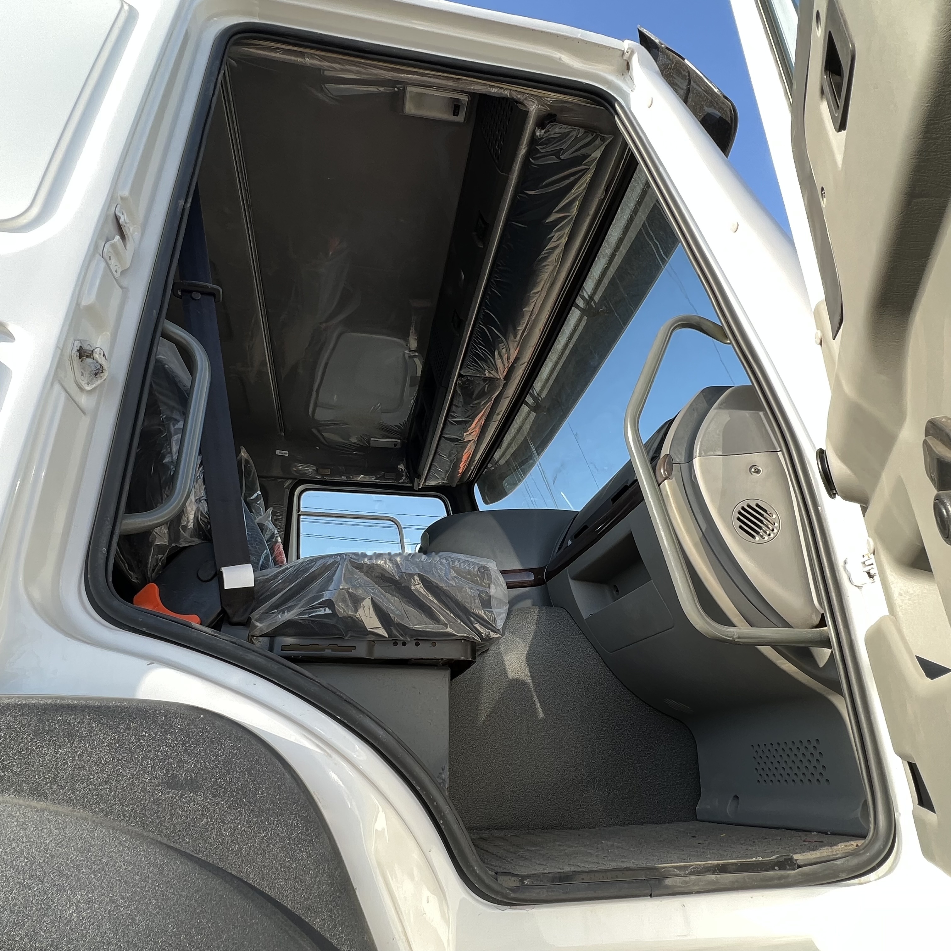 Sinotruk HOWO 371 6*4 Fence Truck - Pritsche LKW: das Bild 3 Sinotruk HOWO 371 6*4 Fence Truck - Pritsche LKW: das Bild 3