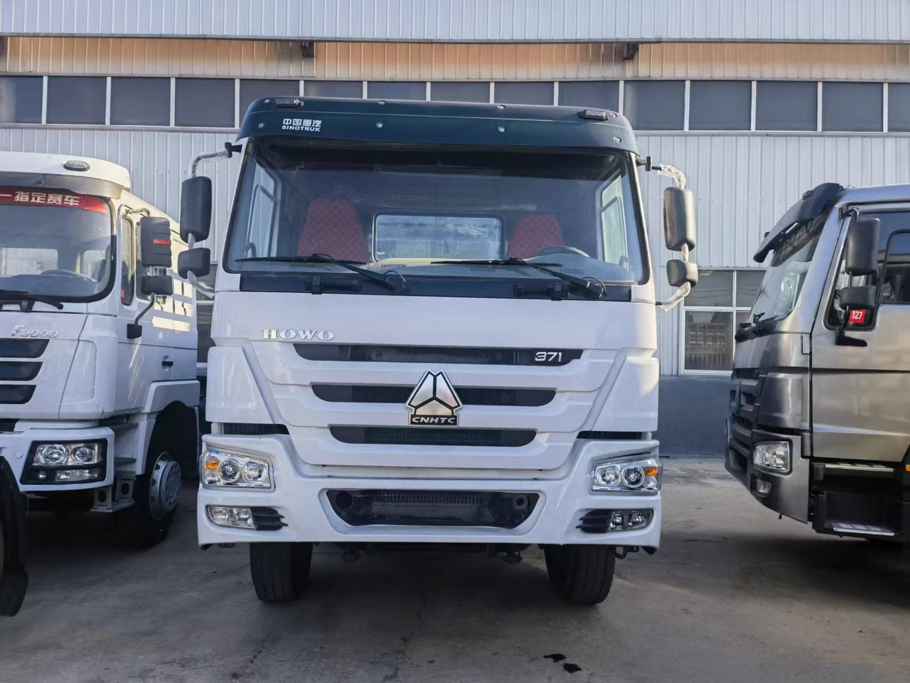 Sinotruk HOWO 371 6*4 Fence truck - Pritsche LKW: das Bild 4 Sinotruk HOWO 371 6*4 Fence truck - Pritsche LKW: das Bild 4