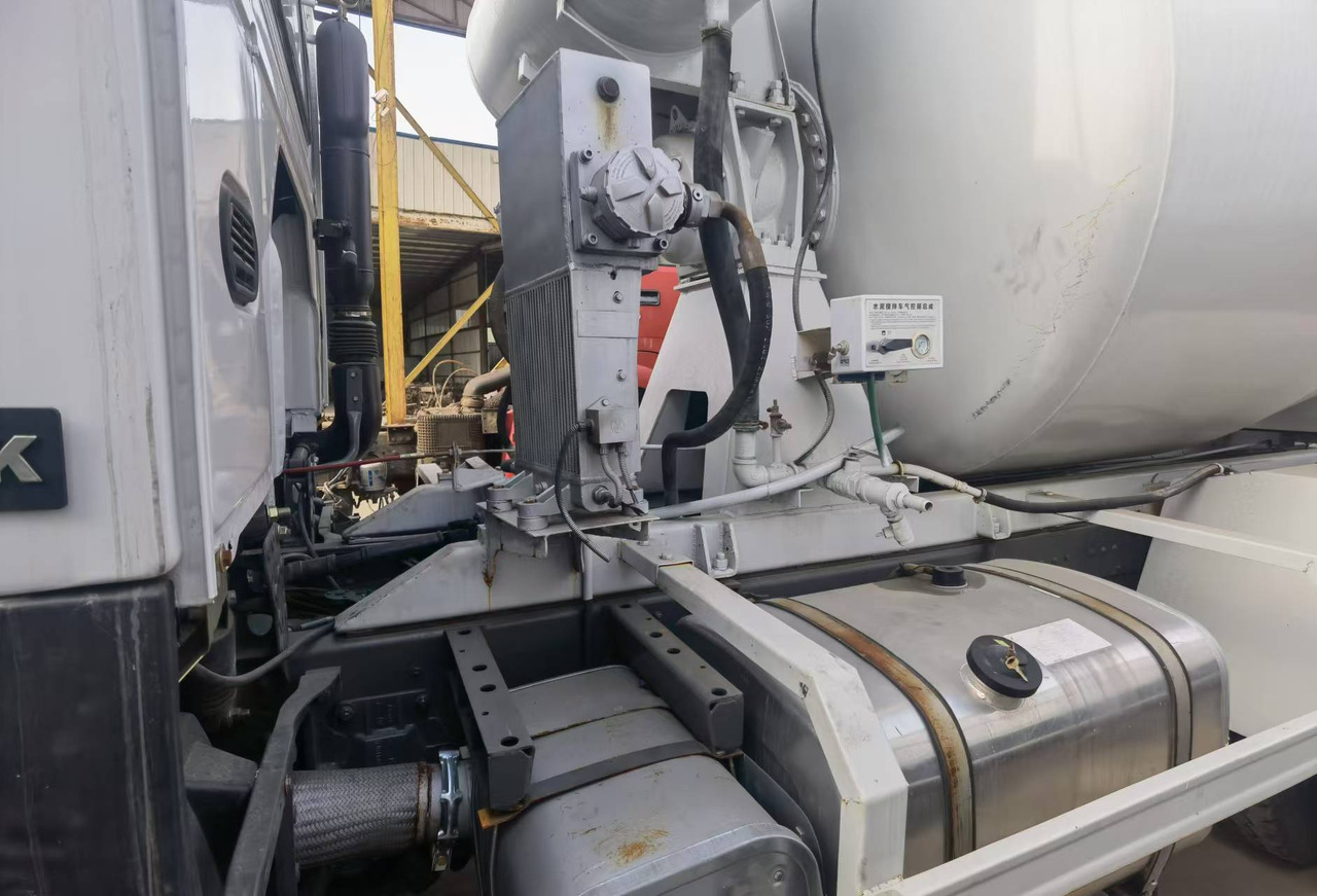 Fahrmischer Sinotruk HOWO 371 Concrete mixer truck: das Bild 7