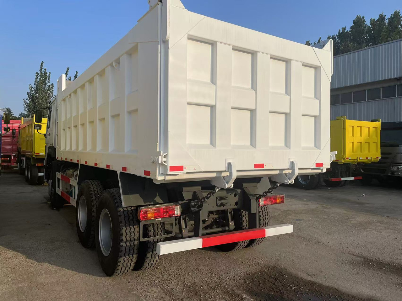 Sinotruk HOWO 371 brand new 6*4 Dump truck - Kipper: das Bild 3 Sinotruk HOWO 371 brand new 6*4 Dump truck - Kipper: das Bild 3