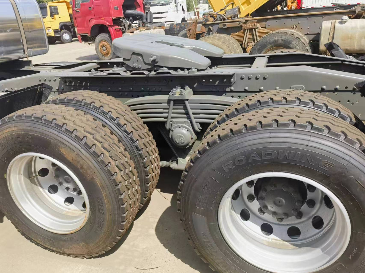 Sinotruk HOWO 375 tractor - Mini-Kipper: das Bild 3 Sinotruk HOWO 375 tractor - Mini-Kipper: das Bild 3