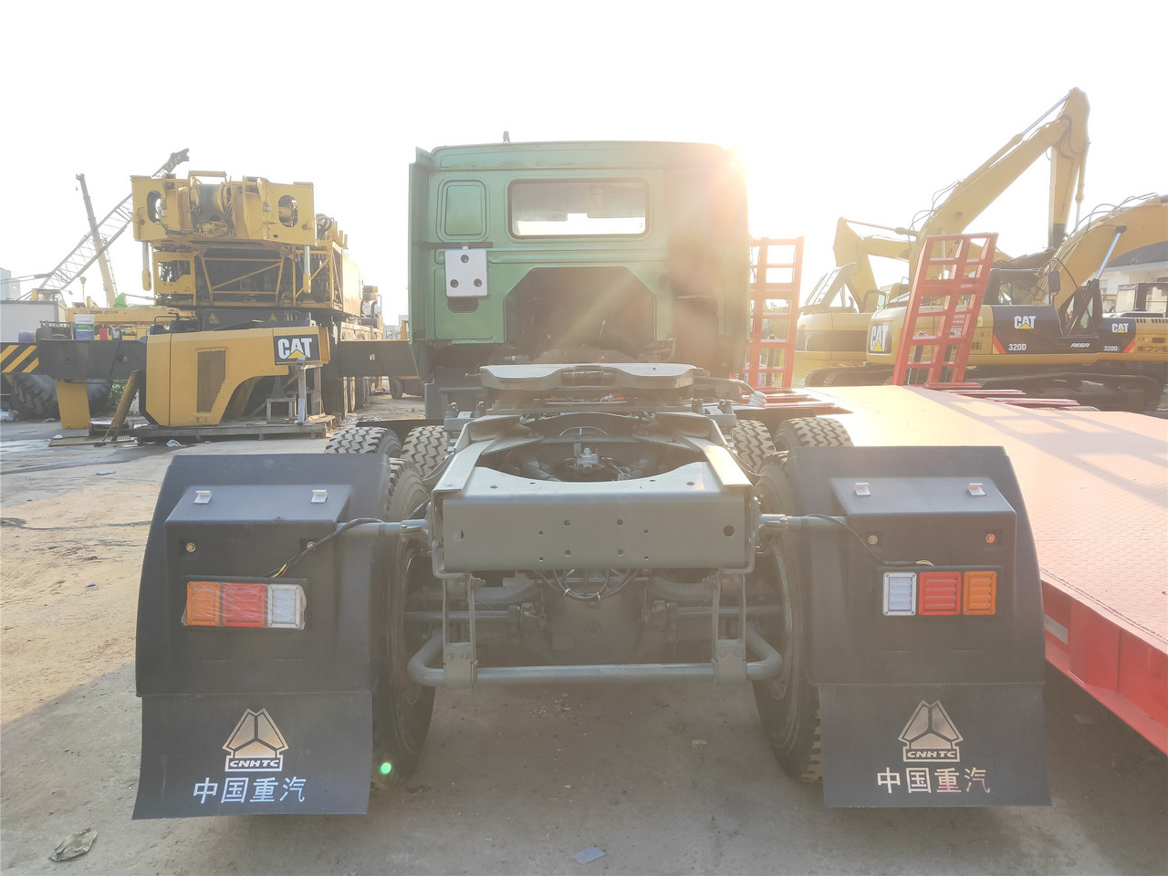 Sinotruk HOWO 420 tractor - Mini-Kipper: das Bild 4 Sinotruk HOWO 420 tractor - Mini-Kipper: das Bild 4