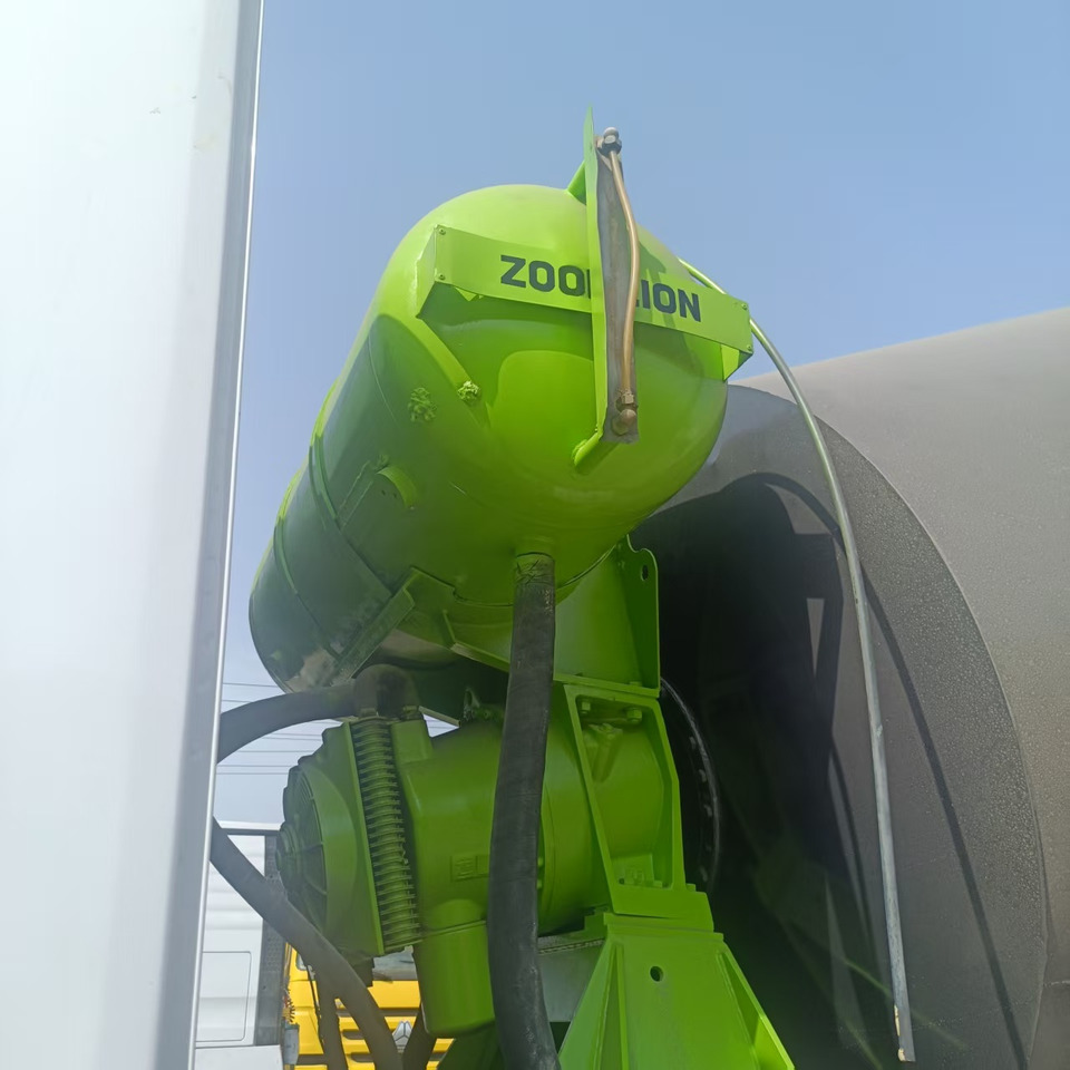 Sinotruk HOWO 6*4 Concrete mixer truck - Fahrmischer: das Bild 5 Sinotruk HOWO 6*4 Concrete mixer truck - Fahrmischer: das Bild 5
