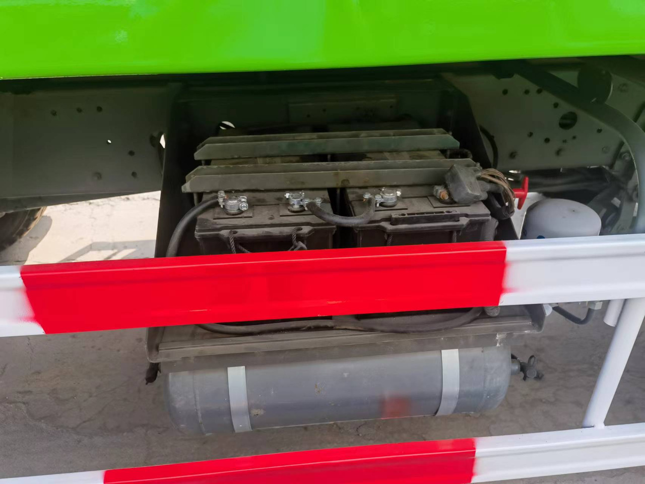 Sinotruk HOWO 8*4 Dump truck - Kipper: das Bild 4 Sinotruk HOWO 8*4 Dump truck - Kipper: das Bild 4