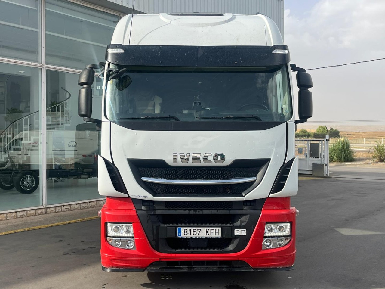 Cabeza Tractora IVECO 460 AUTOMATICO CON INTARDER - Sattelzugmaschine: das Bild 2 Cabeza Tractora IVECO 460 AUTOMATICO CON INTARDER - Sattelzugmaschine: das Bild 2