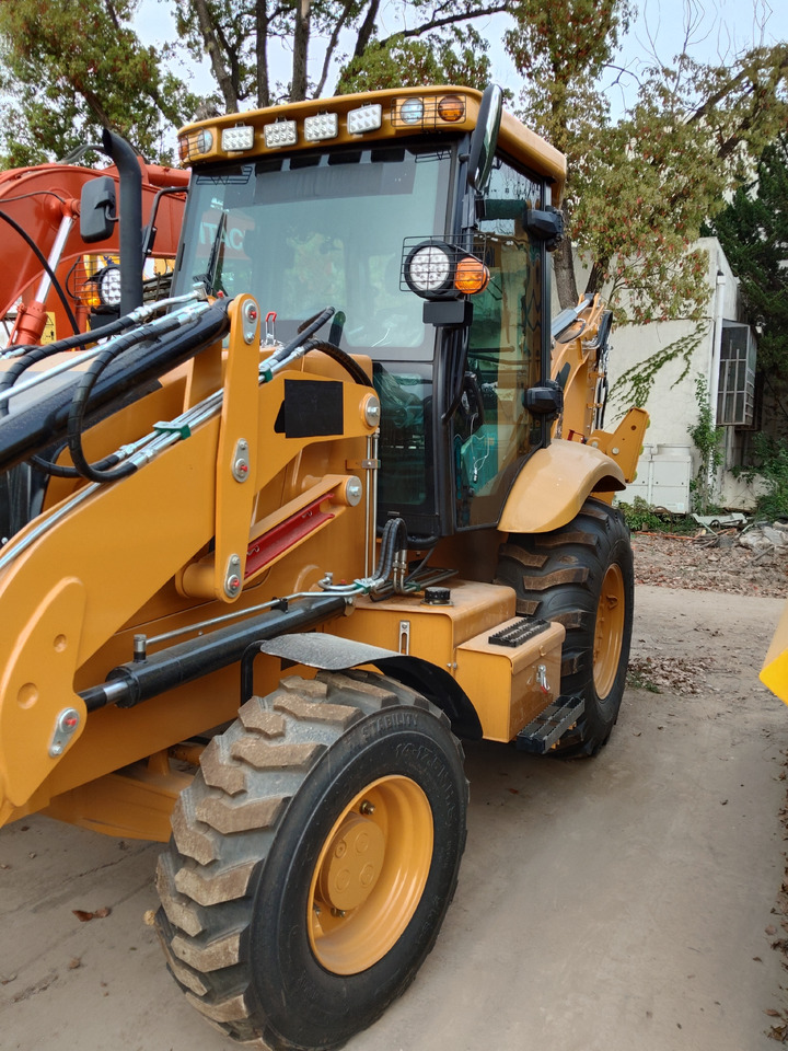 CAT 420F 100% NEW - Baggerlader: das Bild 5 CAT 420F 100% NEW - Baggerlader: das Bild 5