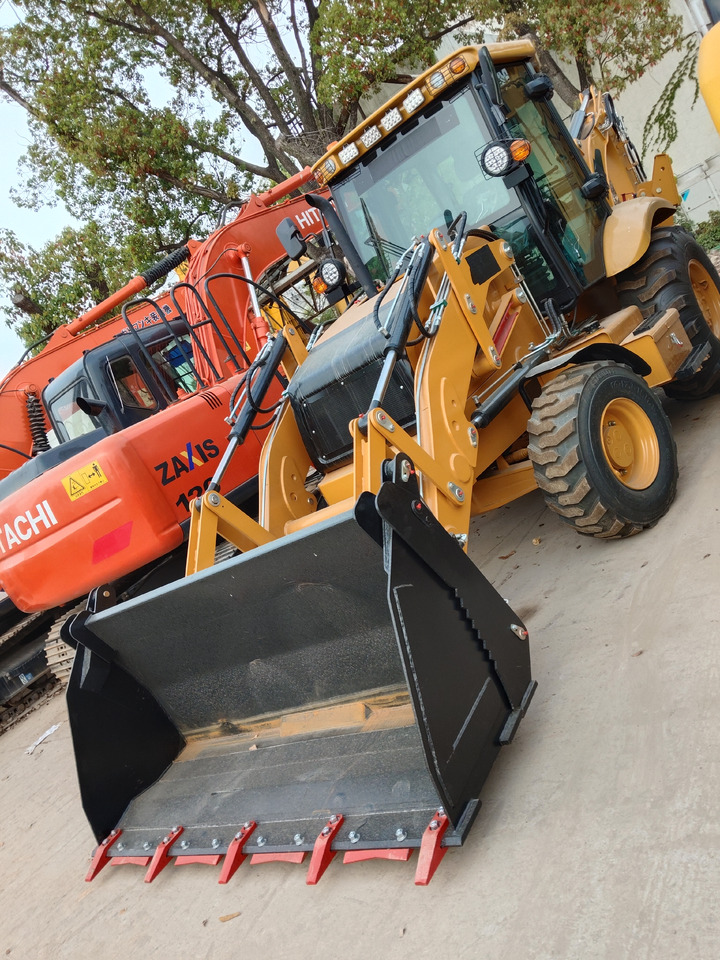 CAT 420F 100% NEW - Baggerlader: das Bild 3 CAT 420F 100% NEW - Baggerlader: das Bild 3