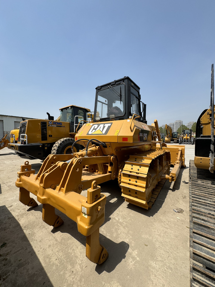 CAT D6G D7G D6R D6GCD8T - Bulldozer: das Bild 3 CAT D6G D7G D6R D6GCD8T - Bulldozer: das Bild 3