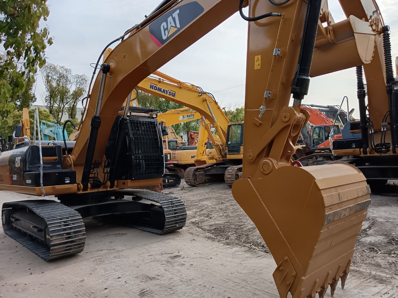 Kettenbagger CATERPILLAR 330D2 L CAT 330D2L: das Bild 9