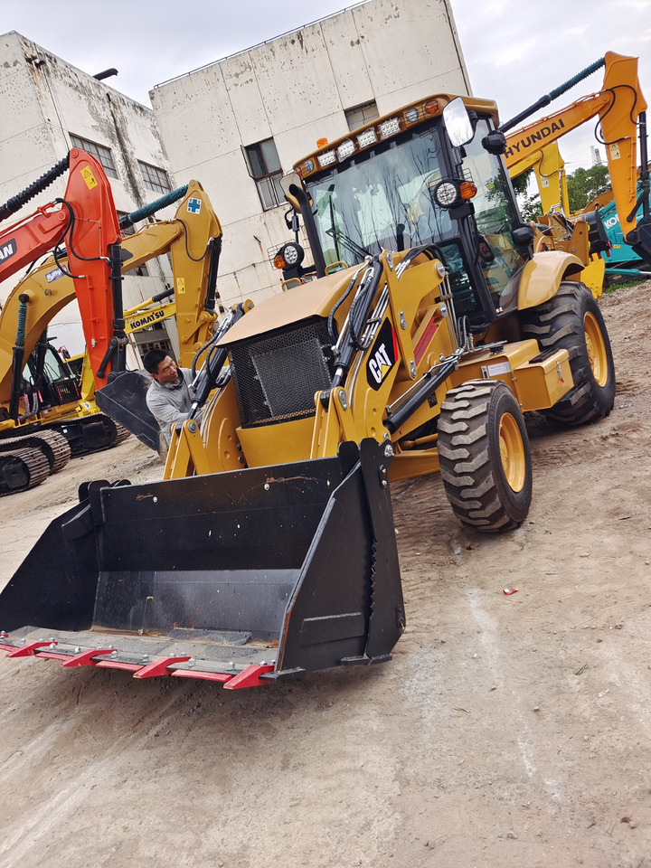 CATERPILLAR 420F CAT - Baggerlader: das Bild 3 CATERPILLAR 420F CAT - Baggerlader: das Bild 3