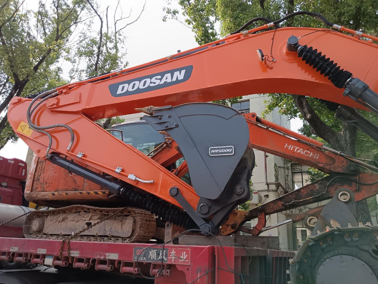 DOOSAN DX225 LC-9C LCA - Kettenbagger: das Bild 2 DOOSAN DX225 LC-9C LCA - Kettenbagger: das Bild 2
