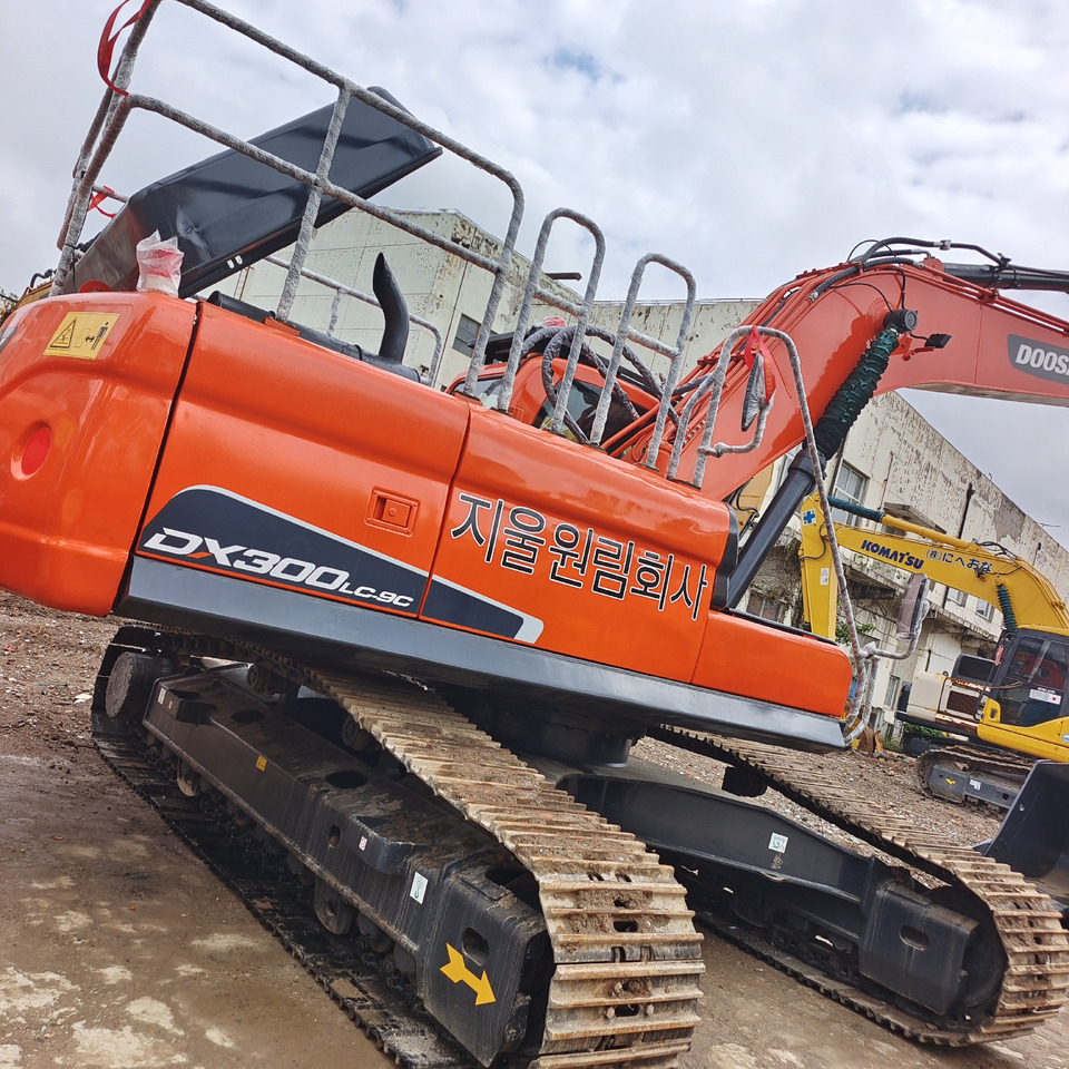 DOOSAN DX300LC-9C DX300LCA - Kettenbagger: das Bild 3 DOOSAN DX300LC-9C DX300LCA - Kettenbagger: das Bild 3