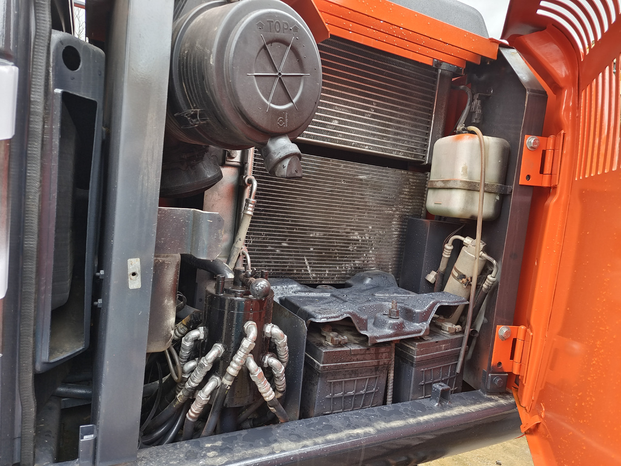 HITACHI ZX 120 Hitachi ZAXIS 120 - Kettenbagger: das Bild 4 HITACHI ZX 120 Hitachi ZAXIS 120 - Kettenbagger: das Bild 4