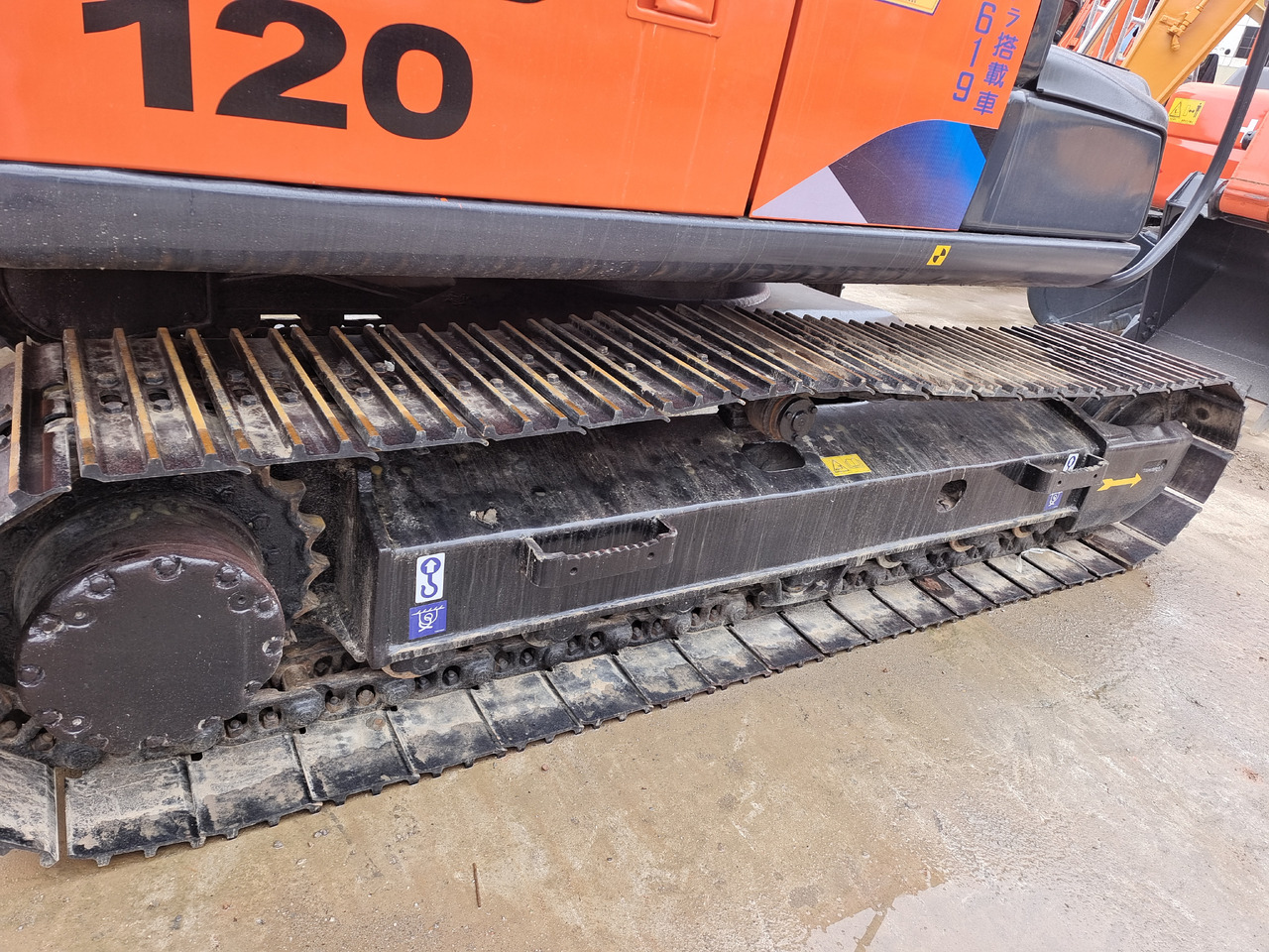 Kettenbagger HITACHI ZX 120 Hitachi ZAXIS 120: das Bild 6