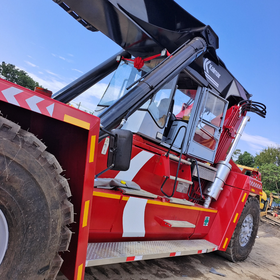 KALMAR DRF 450 - Reach stacker: das Bild 3 KALMAR DRF 450 - Reach stacker: das Bild 3