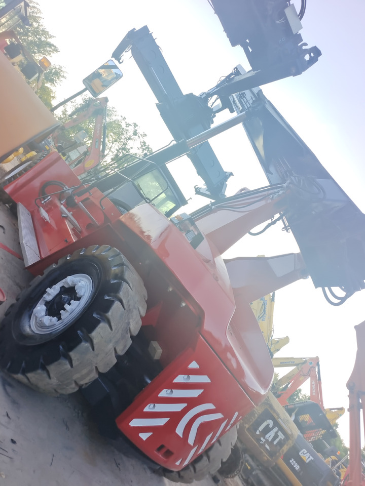 KALMAR DRF 450 - Reach stacker: das Bild 5 KALMAR DRF 450 - Reach stacker: das Bild 5