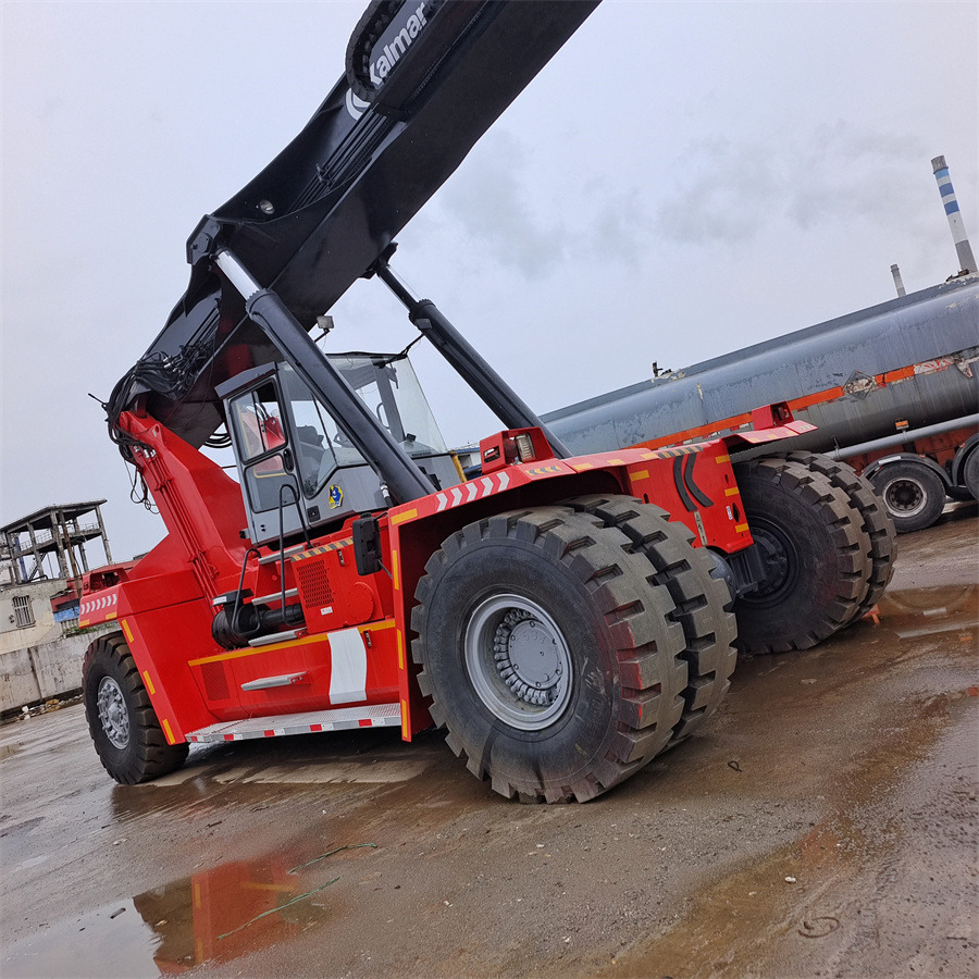KALMAR DRF 450 - Reach stacker: das Bild 4 KALMAR DRF 450 - Reach stacker: das Bild 4