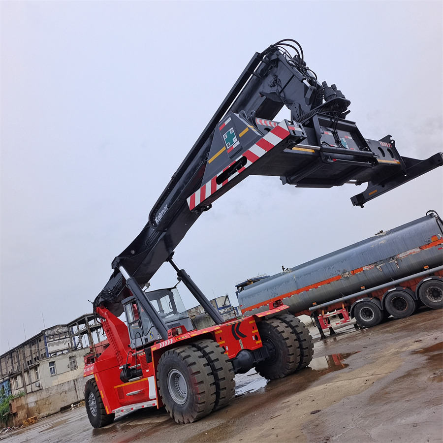 KALMAR DRF 450 - Reach stacker: das Bild 3 KALMAR DRF 450 - Reach stacker: das Bild 3