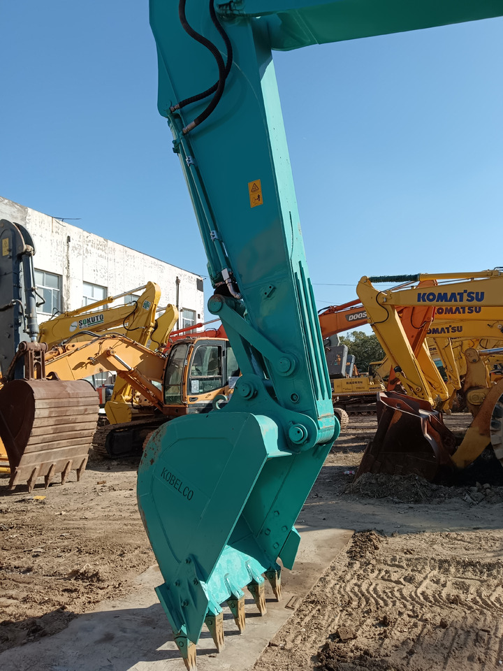 KOBELCO SK200-8 - Kettenbagger: das Bild 4 KOBELCO SK200-8 - Kettenbagger: das Bild 4