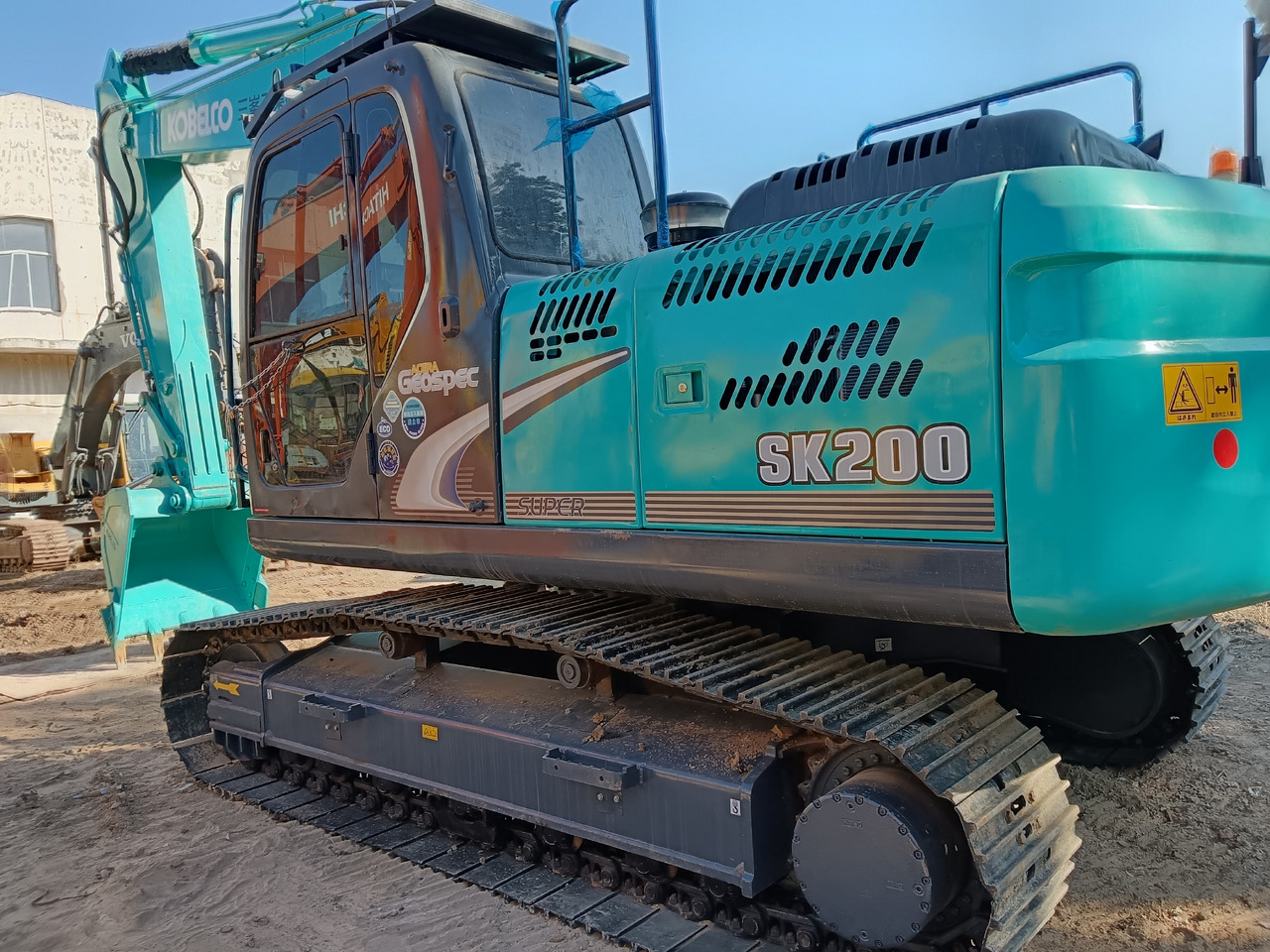 Kettenbagger KOBELCO SK200-8: das Bild 1