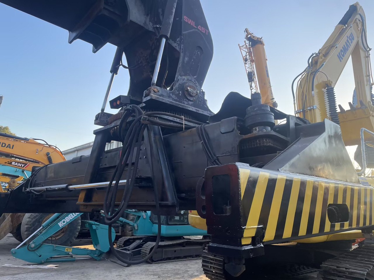 SANY SRSC45C30 45 TON CAPACITY - Reach stacker: das Bild 3 SANY SRSC45C30 45 TON CAPACITY - Reach stacker: das Bild 3