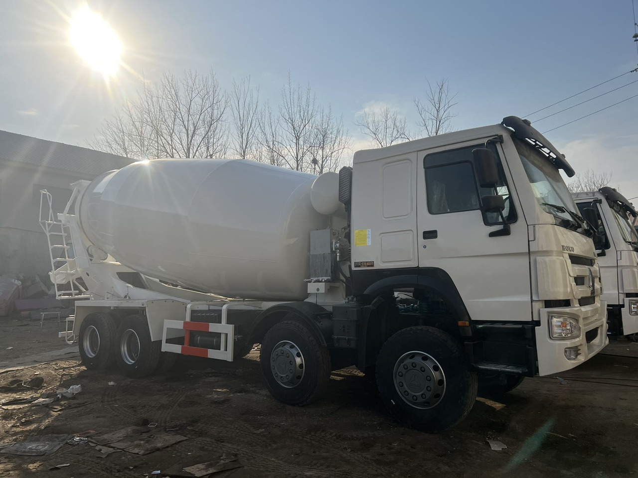 SINOTRUK HOWO 371 HP 16 CBM - Fahrmischer: das Bild 3 SINOTRUK HOWO 371 HP 16 CBM - Fahrmischer: das Bild 3