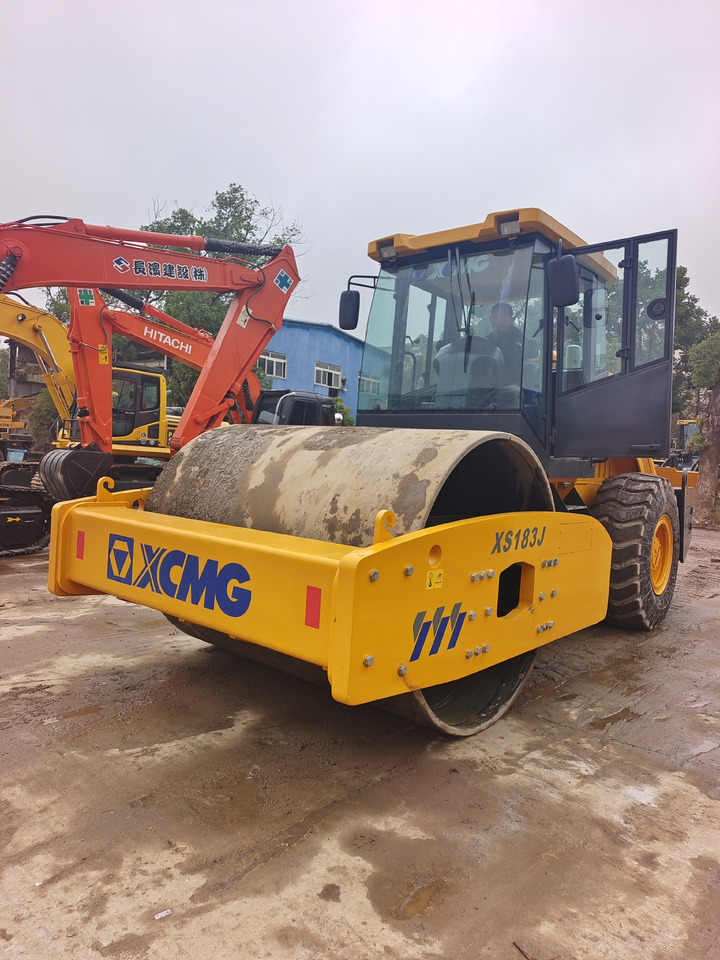 XCMG XS183J 203J 223J - Straßenwalze: das Bild 3 XCMG XS183J 203J 223J - Straßenwalze: das Bild 3