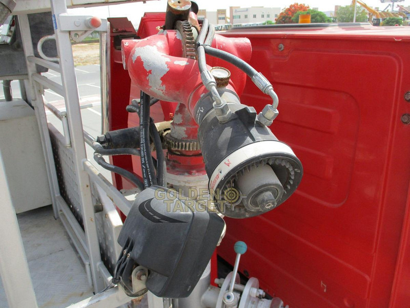 Arbeitsbühne Mercedes-Benz Actros 3332: das Bild 18 Arbeitsbühne Mercedes-Benz Actros 3332: das Bild 18