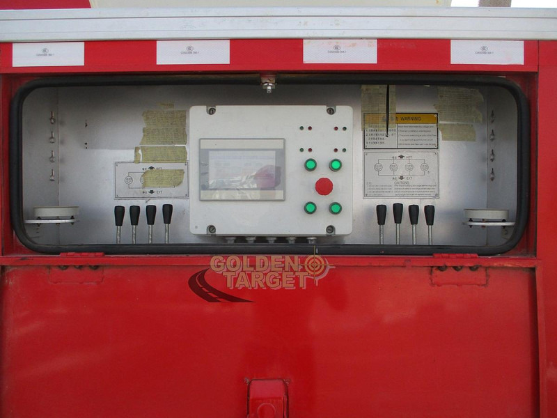 Arbeitsbühne Mercedes-Benz Actros 3332: das Bild 13 Arbeitsbühne Mercedes-Benz Actros 3332: das Bild 13