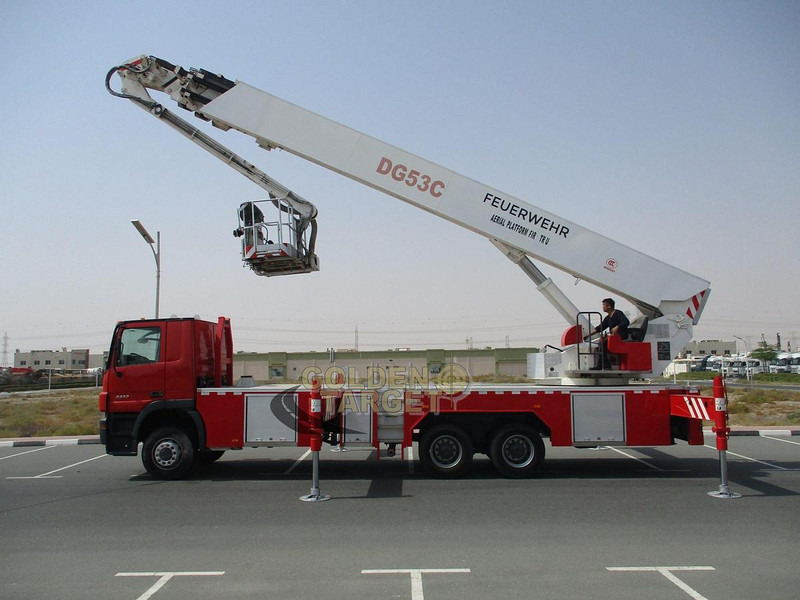 Arbeitsbühne Mercedes-Benz Actros 3332: das Bild 7 Arbeitsbühne Mercedes-Benz Actros 3332: das Bild 7