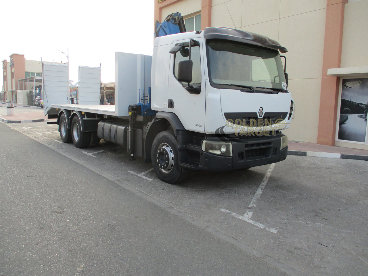 RENAULT Kerax 380 6×4 Crane Truck - Autokran: das Bild 1 RENAULT Kerax 380 6×4 Crane Truck - Autokran: das Bild 1