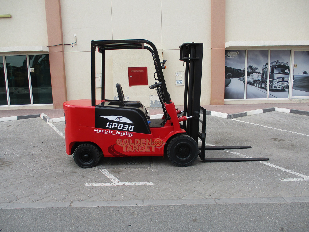 RIPPA GPD30 3 Electric Forklift - Elektrostapler: das Bild 5 RIPPA GPD30 3 Electric Forklift - Elektrostapler: das Bild 5