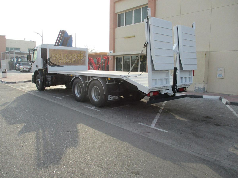 Renault KERAX 380 - Mobilkran: das Bild 4 Renault KERAX 380 - Mobilkran: das Bild 4