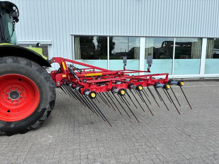 Brix Strawmax-Pro 600 H - Wiesenstriegel: das Bild 1 Brix Strawmax-Pro 600 H - Wiesenstriegel: das Bild 1