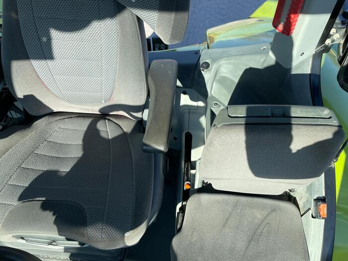 Claas Arion 650 - Traktor: das Bild 5 Claas Arion 650 - Traktor: das Bild 5