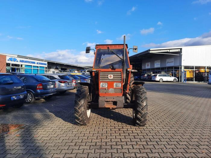 Fiat 55-66 DT - Traktor: das Bild 1 Fiat 55-66 DT - Traktor: das Bild 1