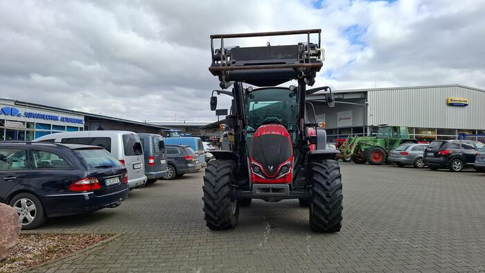 Valtra A 95 - Traktor: das Bild 1 Valtra A 95 - Traktor: das Bild 1
