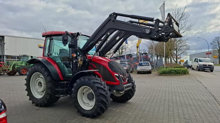Valtra A 95 - Traktor: das Bild 2 Valtra A 95 - Traktor: das Bild 2