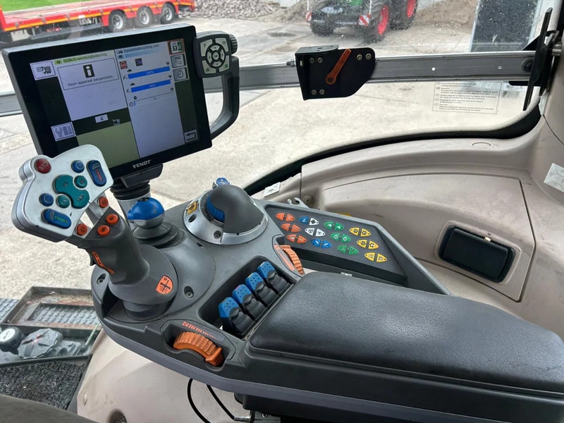 Fendt 828 Profi plus Vario 50 KM Fendt vario 828 Profi plus 50 KM - Traktor: das Bild 5 Fendt 828 Profi plus Vario 50 KM Fendt vario 828 Profi plus 50 KM - Traktor: das Bild 5