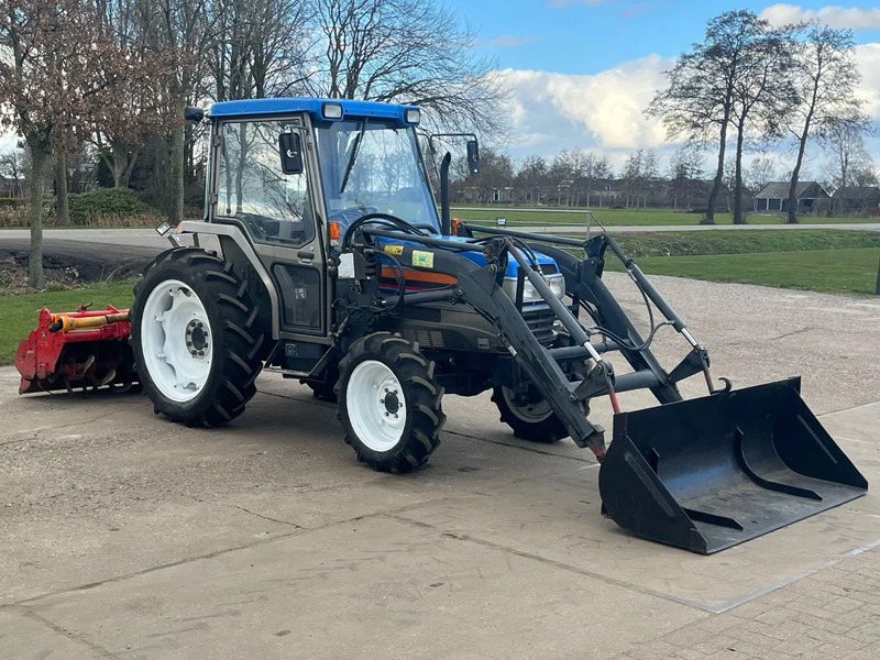 Iseki TG 53 F + Voorlader mini trekker frees - Schleppfahrzeug: das Bild 1 Iseki TG 53 F + Voorlader mini trekker frees - Schleppfahrzeug: das Bild 1