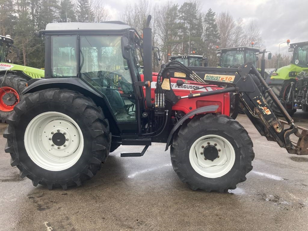 Massey Ferguson 4455 - Traktor: das Bild 5 Massey Ferguson 4455 - Traktor: das Bild 5