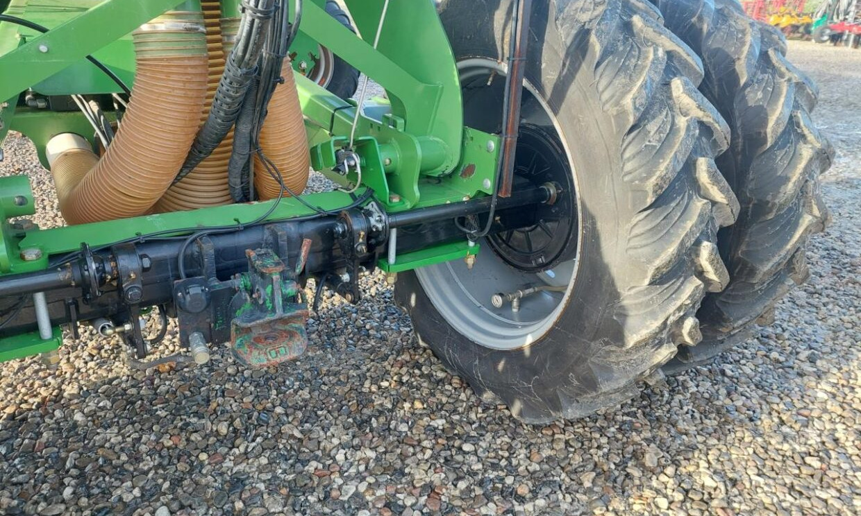 Einzelkornsämaschine Amazone EDX 9000-TC MED GPS: das Bild 6