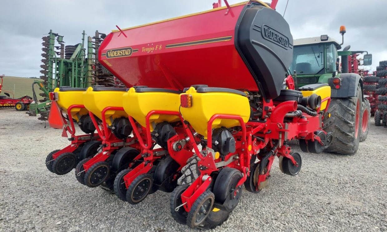 Väderstad Tempo 8 F med E-service - Einzelkornsämaschine: das Bild 2 Väderstad Tempo 8 F med E-service - Einzelkornsämaschine: das Bild 2