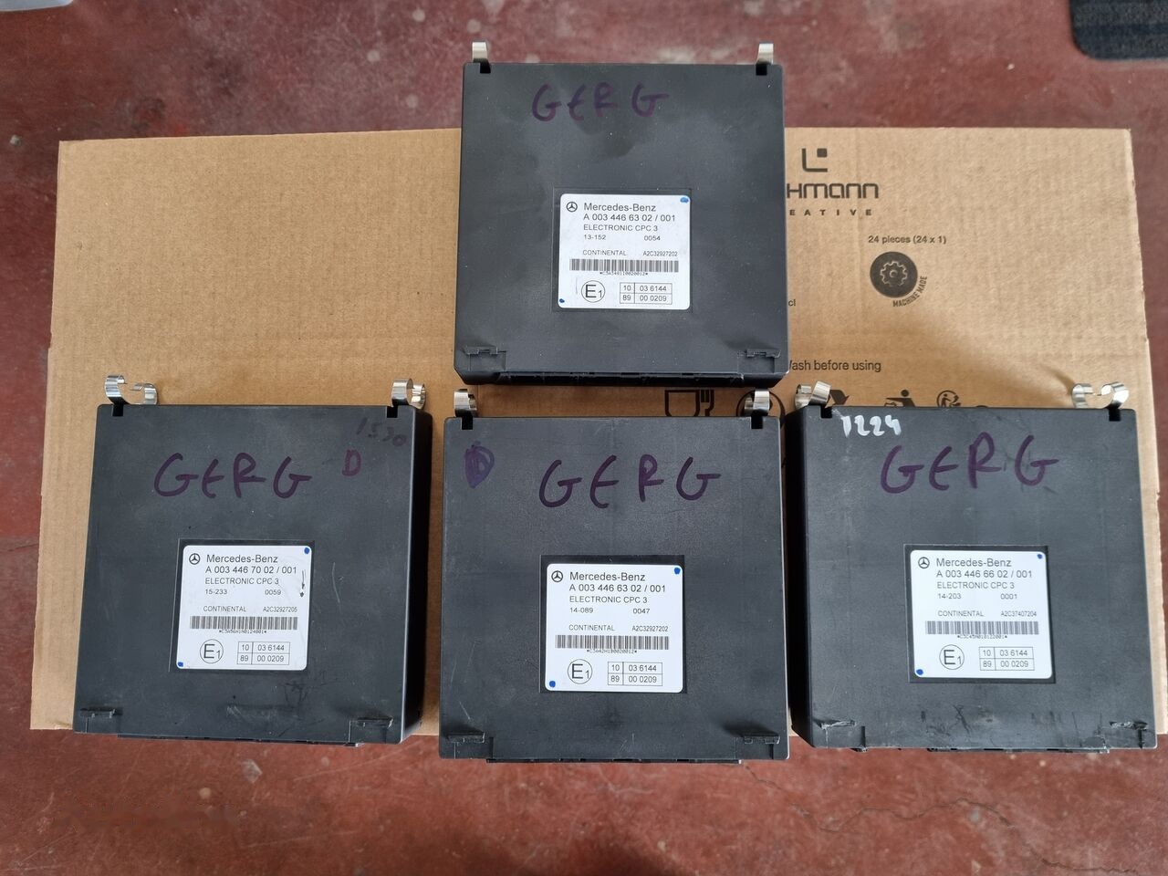 Continental ELECTRONIC CPC 3 A 0044465602 Mercedes-Benz ACTROS MP4 EURO 6 - Steuergerät für LKW: das Bild 4 Continental ELECTRONIC CPC 3 A 0044465602 Mercedes-Benz ACTROS MP4 EURO 6 - Steuergerät für LKW: das Bild 4