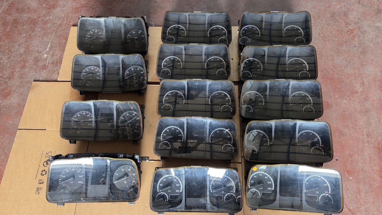 MERCEDES-BENZ INSTRUMENT PANEL ACTROS -ATEGO - Armaturenbrett für LKW: das Bild 1 MERCEDES-BENZ INSTRUMENT PANEL ACTROS -ATEGO - Armaturenbrett für LKW: das Bild 1